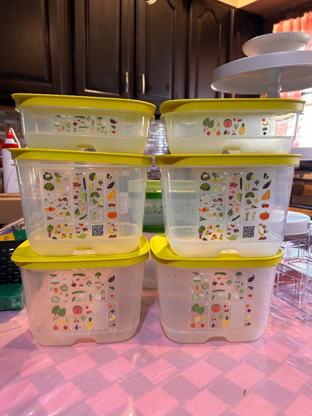Tupperware 12 pcs. produce keepers and more!  Great like new condition.